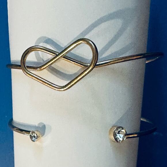 Gold Stack of 2 Bracelets - Picture 2 of 3